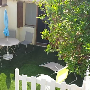 Maisonnette Jardinet , Gréoux-les-Bains France
